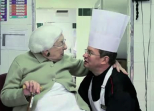 DES COURS DE CUISINE EN MAISON DE RETRAITE