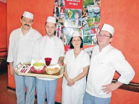 Pain frais, gâteaux «maison» et viennoiseries du dimanche