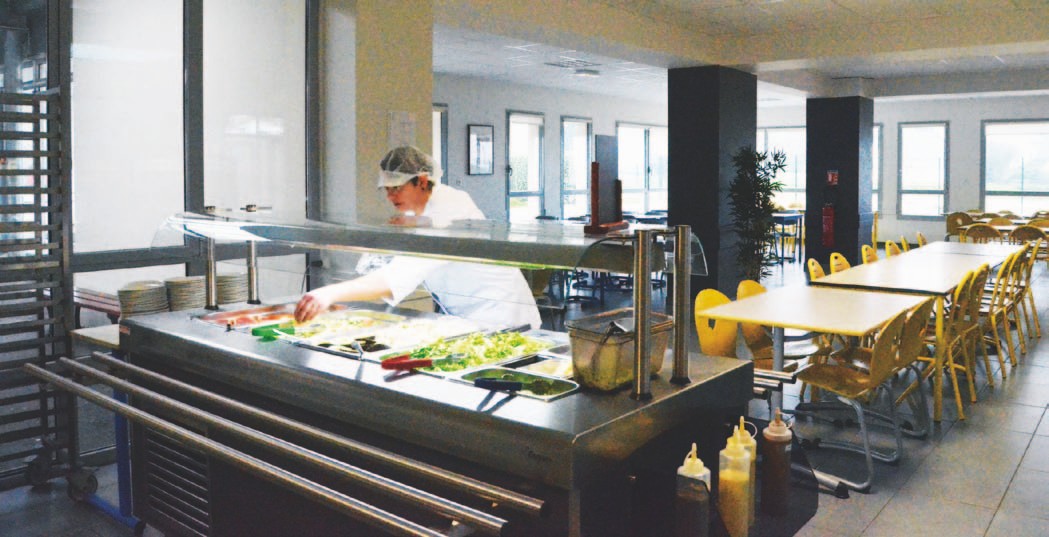 Un bar à salades pour l’équilibre de tous au collège Edouard Quéau
