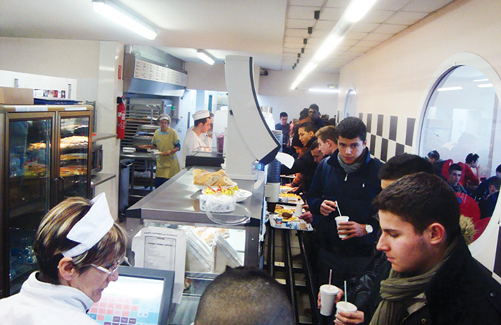 Une offre de cafétéria de longue date  pour retenir les lycéens
