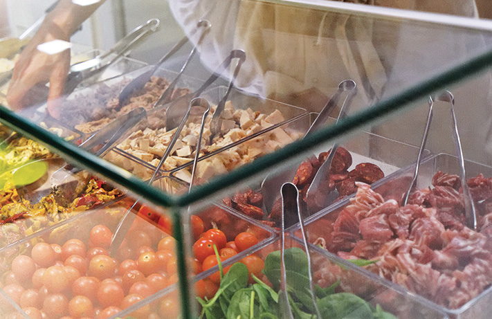 Des salades déclinables à volonté en restauration collective