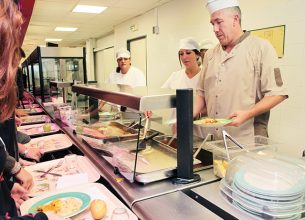 Au lycée Paul Langevin, trier c’est aussi moins gaspiller