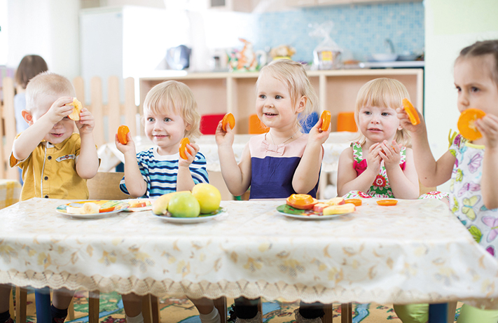 Avancer et manger à petits pas