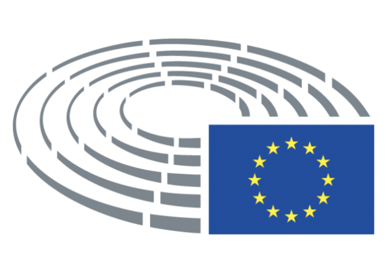 Un projet de règles interdisant les produits plastiques à usage unique voté par le Parlement européen