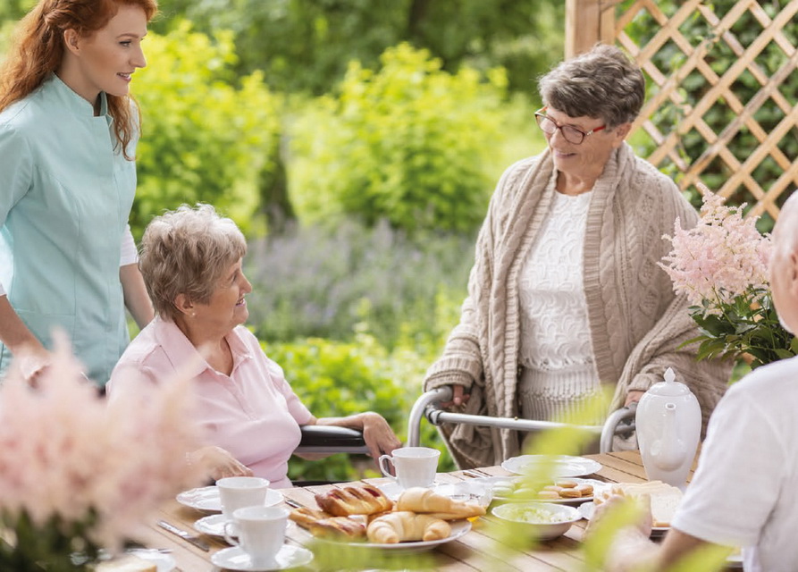Maison de retraite : Améliorer l’expérience repas des personnes âgées