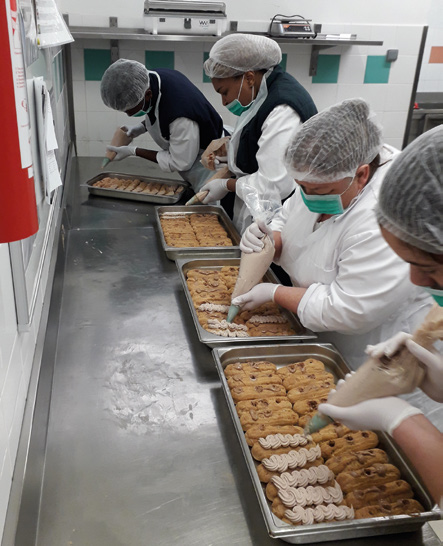 Management & RH : Faciliter le retour à l’emploi avec la cuisine d’insertion C’midy