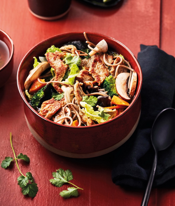Nouilles soba au veau émincé et champignons