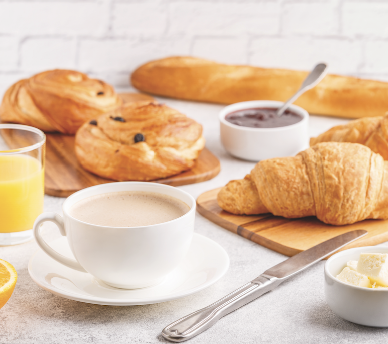 Dossier Petit déjeuner et Goûter dans le magazine Restauration Collective de mai