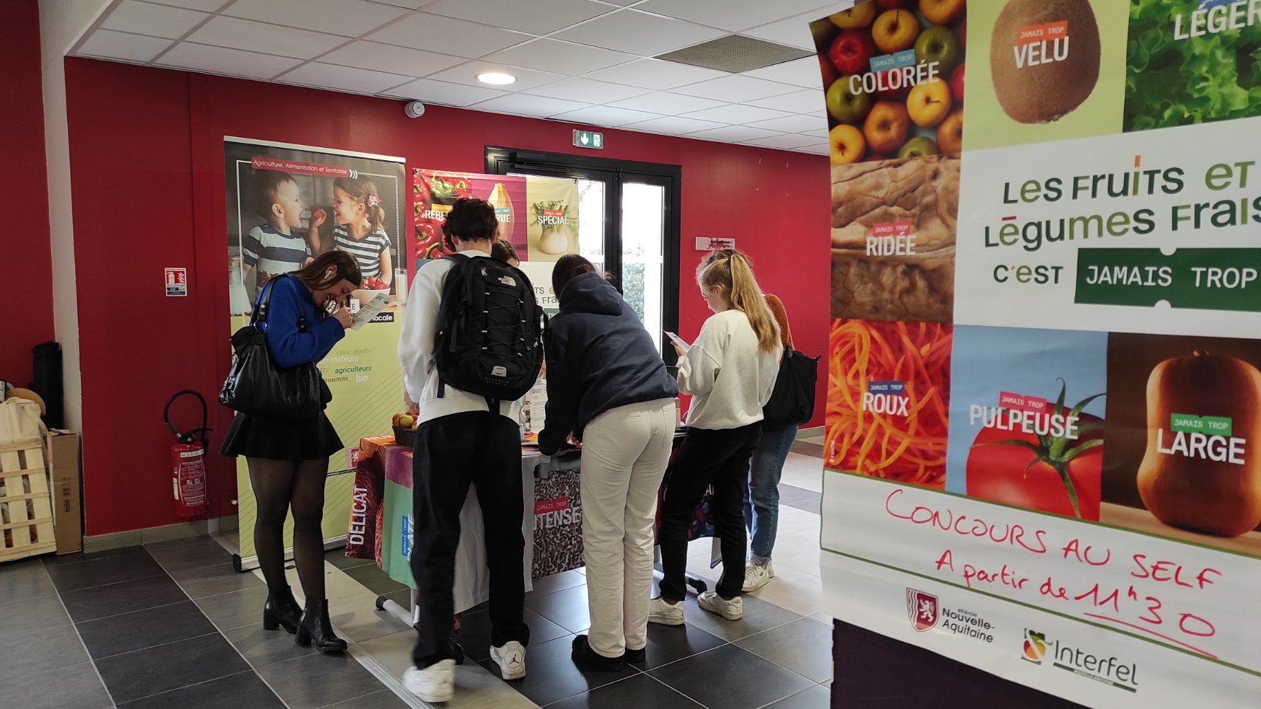 Interfel : distribution de fruits frais dans 12 lycées de Nouvelle-Aquitaine