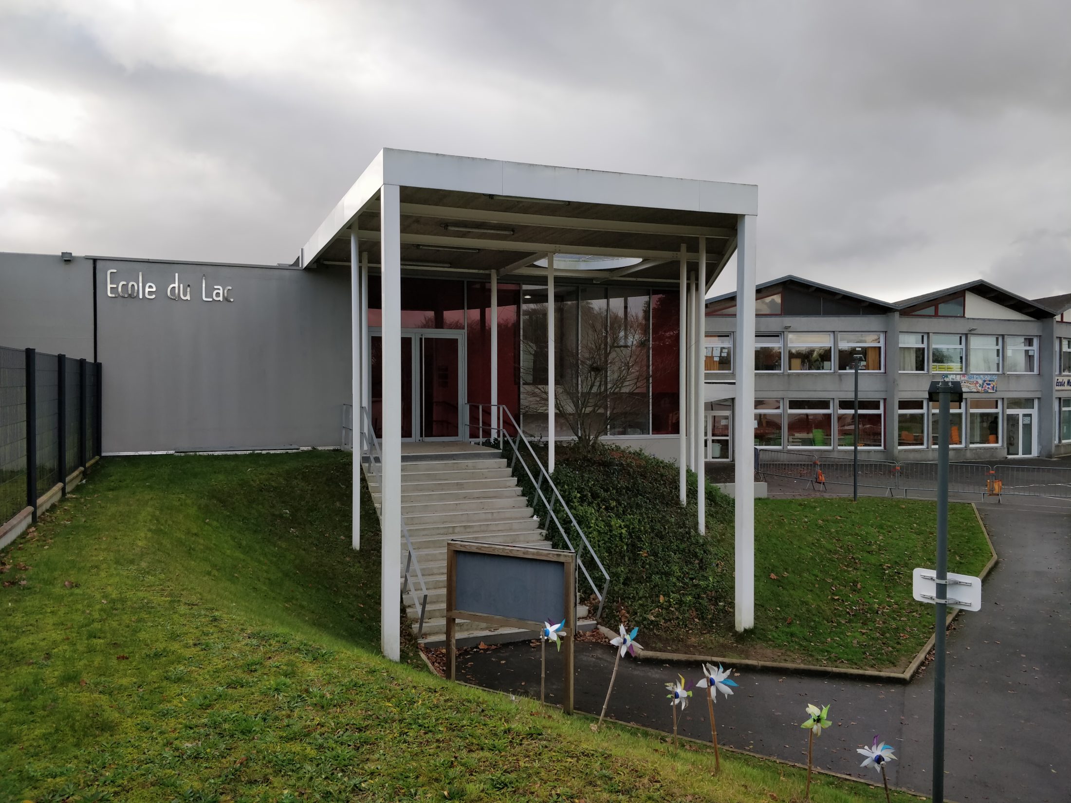 Finistère : l’école du Lac s’engage pour le bien-être de ses élèves