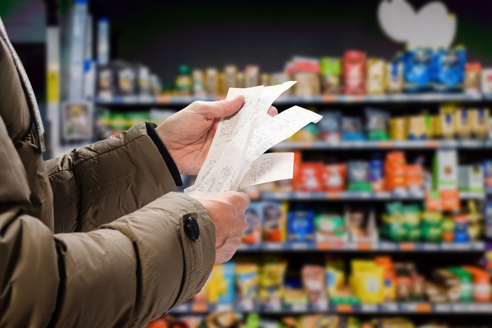 « On mange moins et moins bien » : quand l’inflation accélère la précarisation des foyers