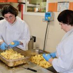 Qualité culinaire et chasse antigaspi au menu quotidien des écoliers de Saint-Martin-en-Haut