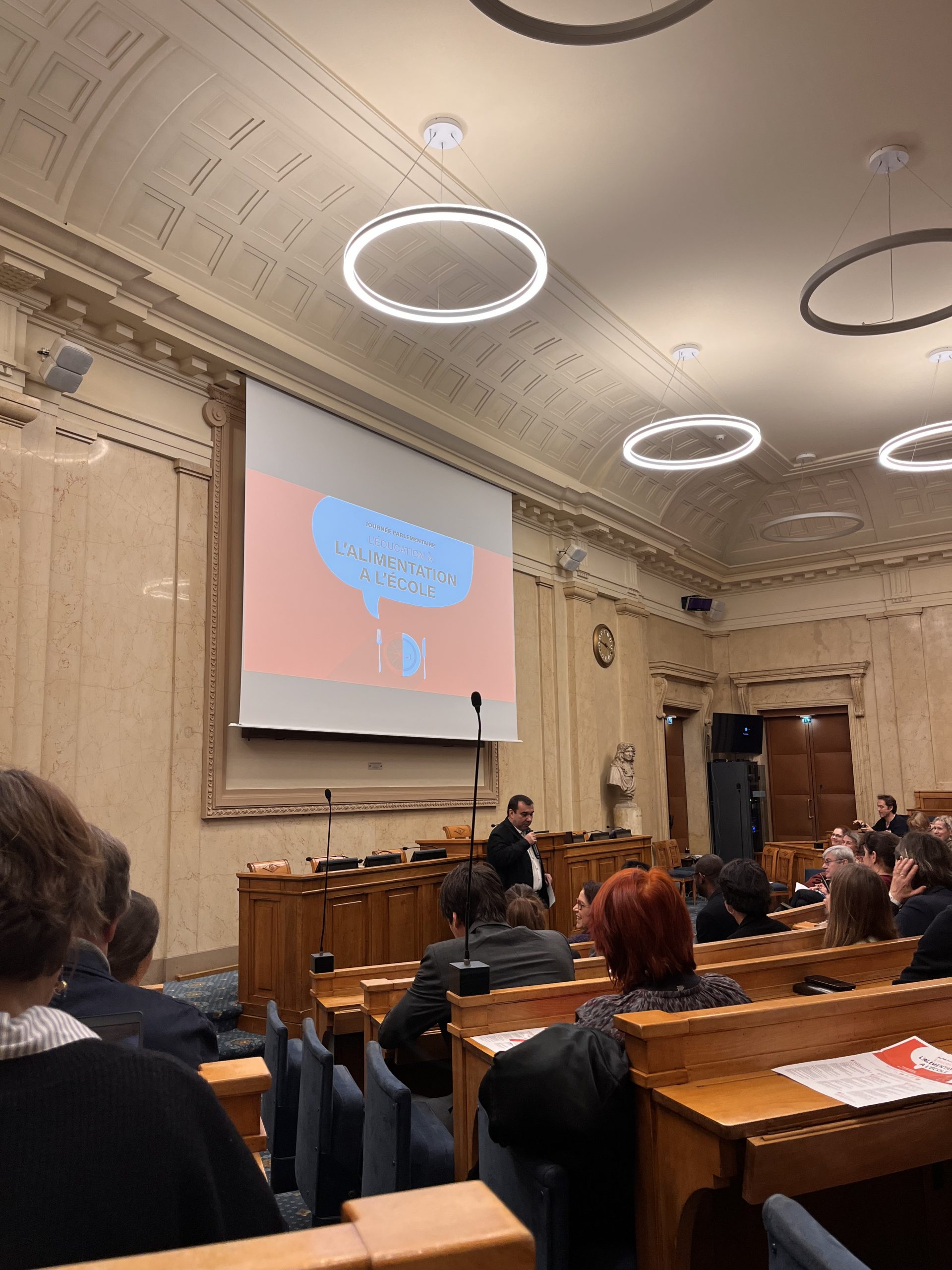« L’éducation à l’alimentation à l’école » au menu d’une journée parlementaire