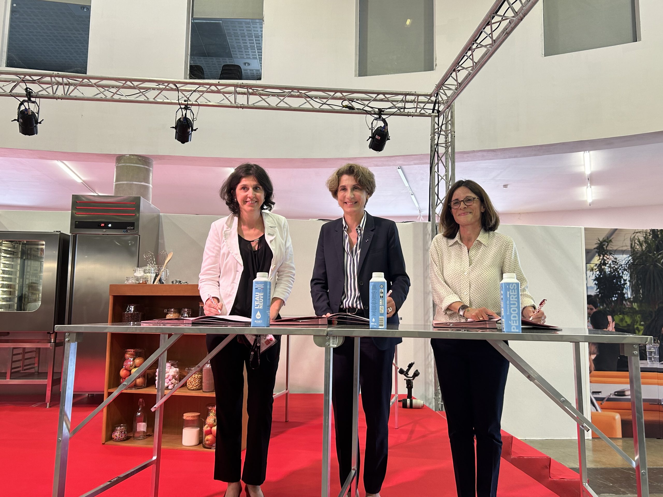 Le réseau des Crous signe la prolongation de la Convention Mon Restau Responsable