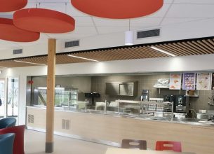 Un self et une cafétéria au goût du jour au lycée de la Plaine de l’Ain