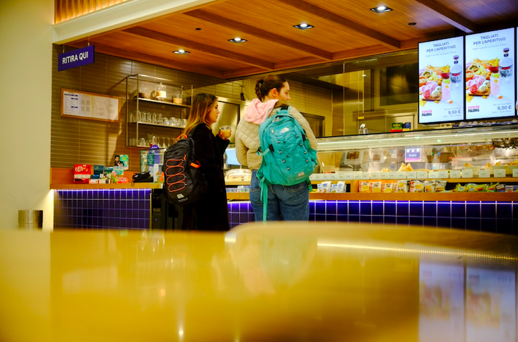 Les Crous et l’INRAE s’engagent pour une restauration universitaire durable