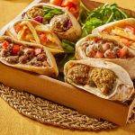 Explorez le snacking d’ici et d’ailleurs dans le Dossier de notre n° d’avril