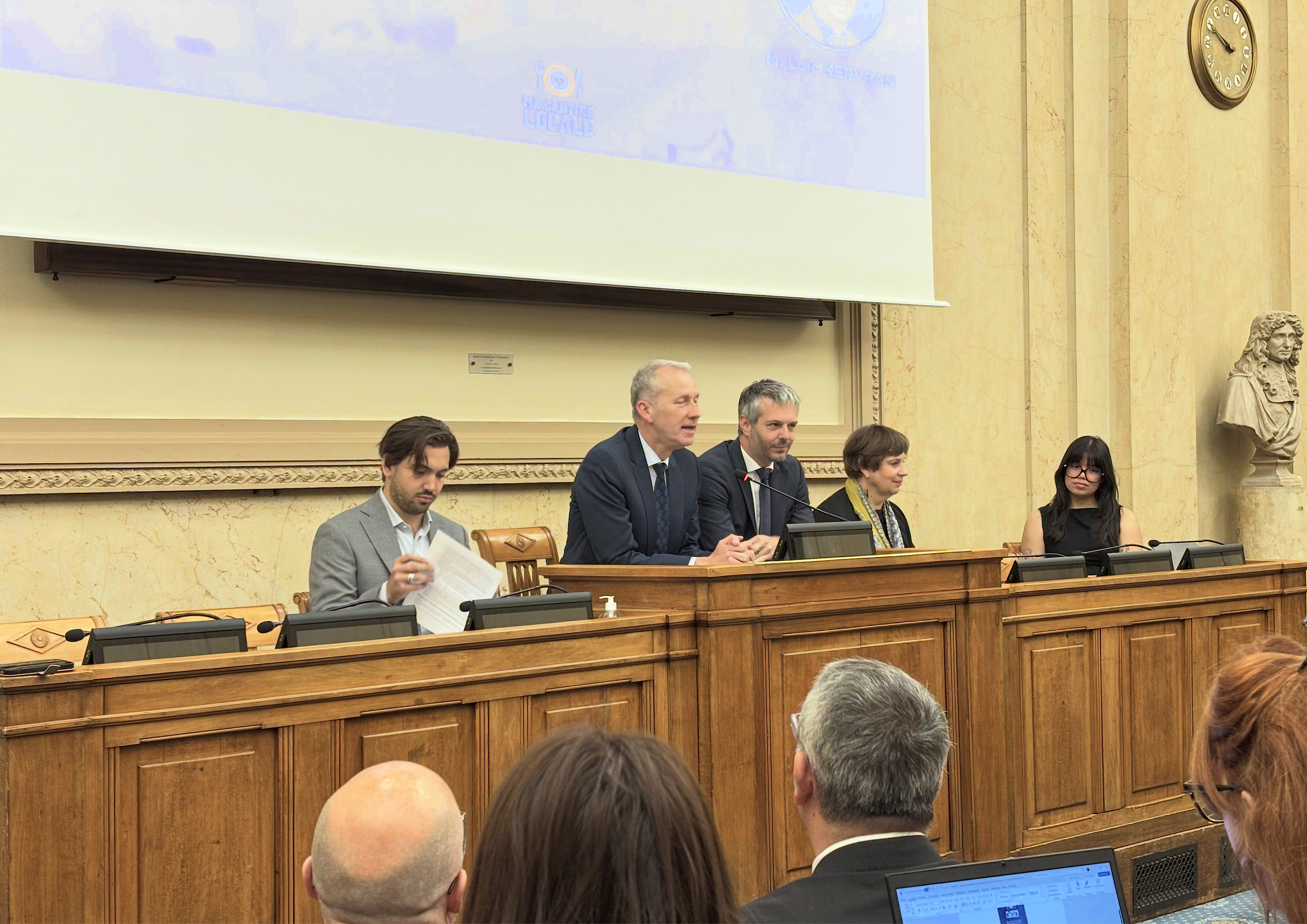 La restauration scolaire en soutien des filières locales