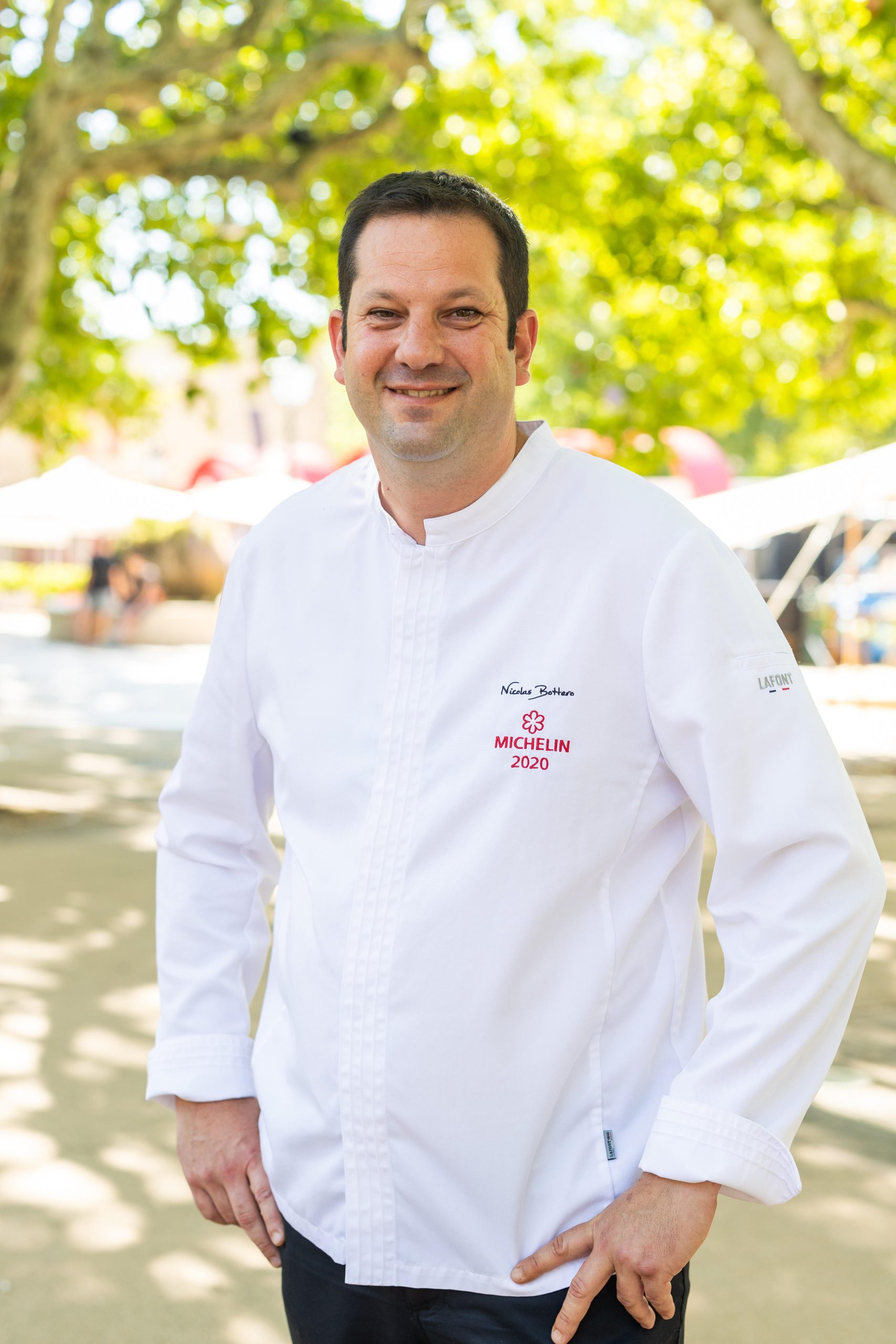 Nicolas Bottero cuisine pour 450 écoliers à Saint-Cannat