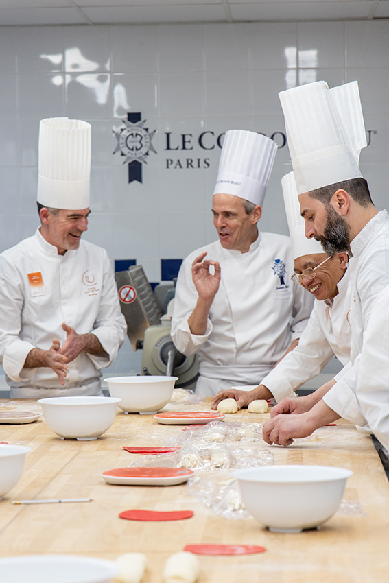 Newrest s’associe au Cordon Bleu pour former ses chefs