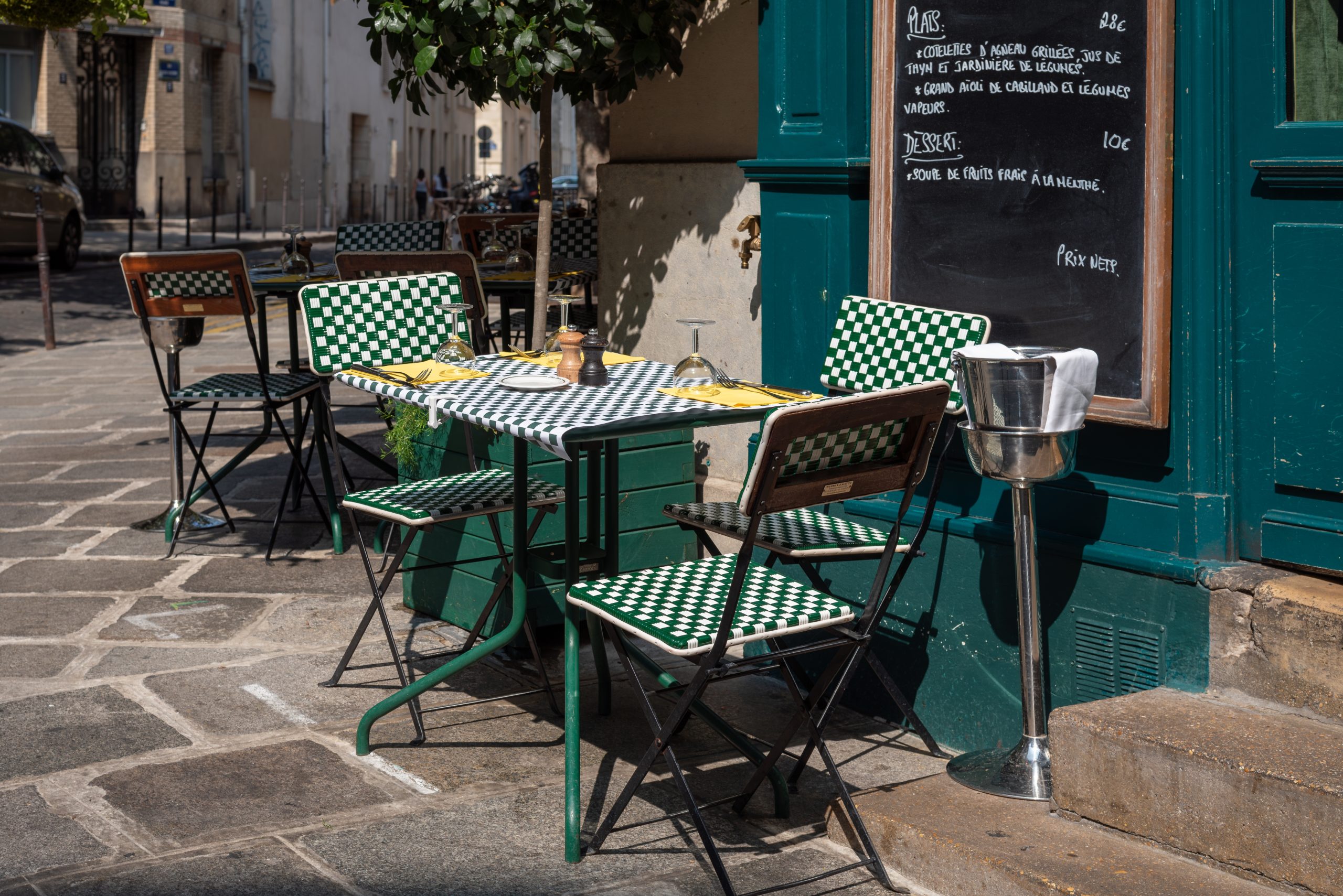 Un été très chahuté pour la restauration